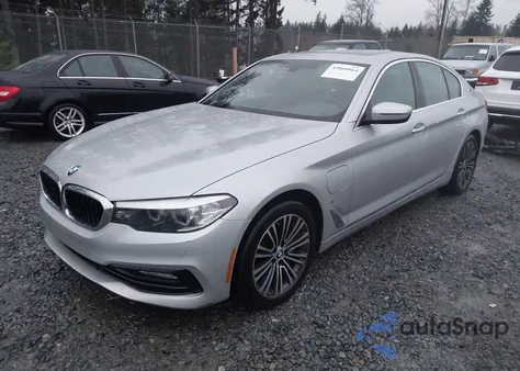 2018 BMW 530E xDrive Iperformance z USA, uszkodzony, nr VIN WBAJB1C5XJB083824